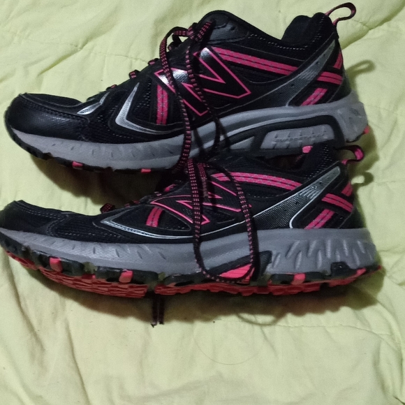 Women's new balance sneakers - Picture 4 of 4